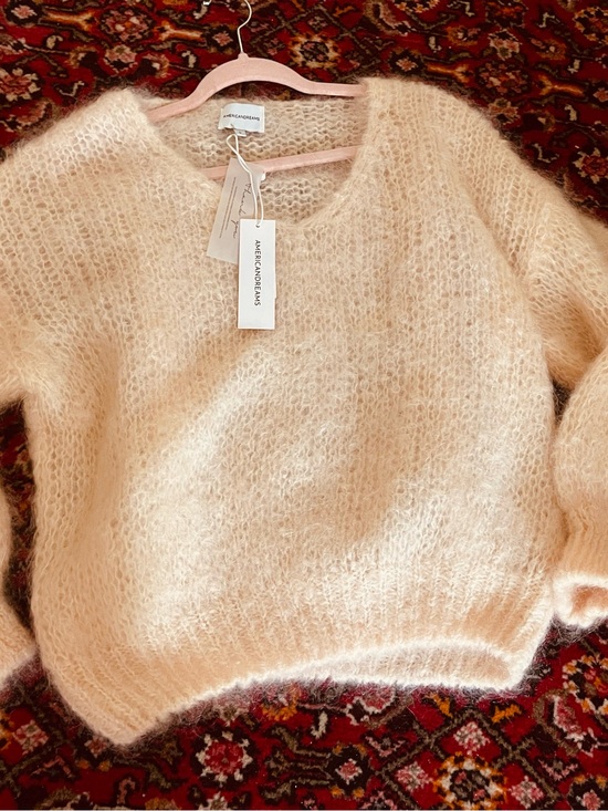 American Dream Sweaters - BWT American Dreams Fuzzy Knit Women's Sweater